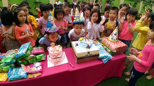 Chúc mừng sinh nhật bé Phương Anh Và bé Minh Dương lớp MGL A4